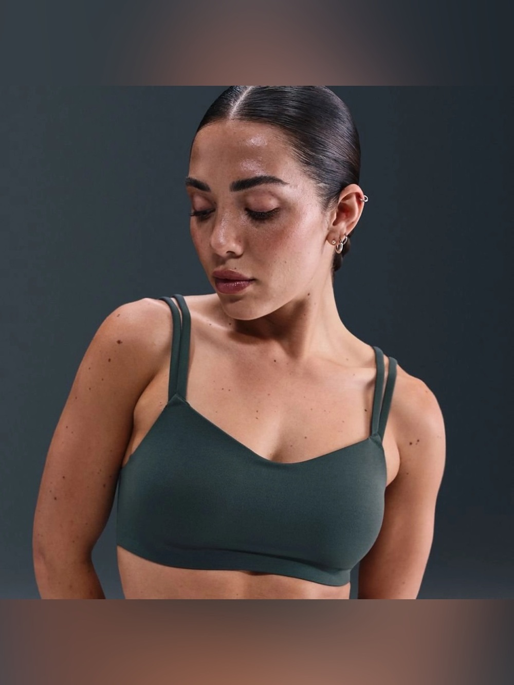 Women’s Nike Zenvy Strappy Light-Support Padded Gray Sports Bra - Size M